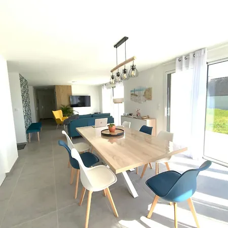 Maison Vue Pres Avec Pres Des Plages